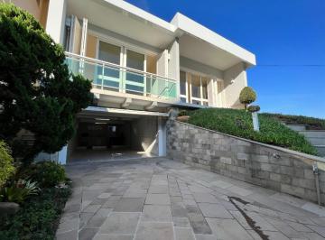 Casa · 353m² · 4 Quartos · 2 Vagas · Casa À Venda - Em Borgo
