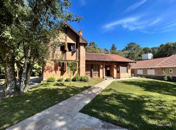 Casa · 197m² · 4 Quartos · Casa À Venda - No Centro