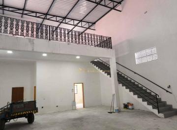 Comercial · 240m² · 8 Vagas · Galpão / Depósito / Armazém Para Venda E Aluguel Em Jardim São Dimas de 240.00 m² Com 8 Garagens