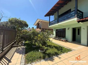 Casa · 326m² · 6 Quartos · 4 Vagas · Casa Com 6 Quartos No Bom Retiro Em Joinville
