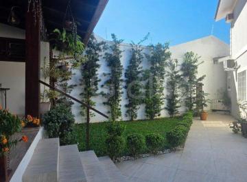 Casa · 275m² · 3 Quartos · 5 Vagas · Casa No Bairro Estreito, Com 3 Suítes E 275 m²