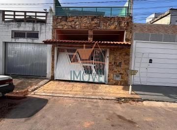 Casa · 216m² · 3 Quartos · 2 Vagas · Casa Em Outeiro de Passárgada, Cotia/sp de 216 m² 3 Quartos À Venda por R$580.000