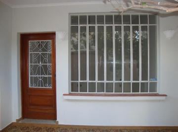 Casa · 80m² · 2 Quartos · Casa Para Alugar Em Centro de 80.00 m² Com 2 Quartos