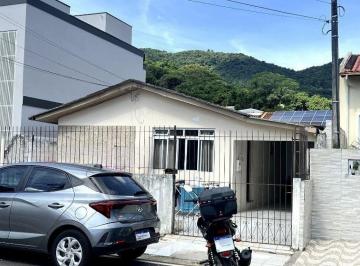 Casa · 80m² · 3 Quartos · 2 Vagas · Casa Em Monte Verde, Florianópolis/sc de 80 m² 3 Quartos À Venda por R$580.000
