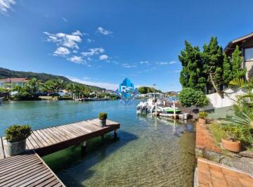 Casa · 150m² · 2 Quartos · 2 Vagas · Casa Em Barra Da Lagoa, Florianópolis/sc de 150 m² 2 Quartos À Venda por R$3.180.000