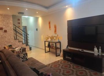 Casa · 172m² · 3 Quartos · 2 Vagas · Casa Em Jardim Oriente, São José Dos Campos/sp de 172 m² 3 Quartos À Venda por R$730.000