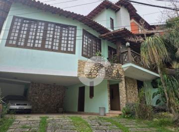 Casa · 350m² · 3 Quartos · 2 Vagas · Casa Em Sapê, Niterói/rj de 350 m² 3 Quartos À Venda por R$1.400.000