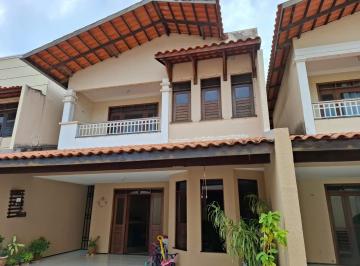 Casa · 184m² · 4 Quartos · 2 Vagas · Excelente Casa Duplex Em Condomínio Fechado Na Cidade Dos Funcionários