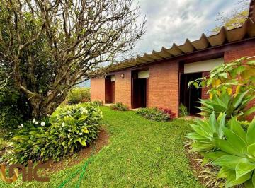 41b6ded2bc21b1c2828add93.jpg · Casa Com 4 Dormitórios À Venda, 202 m² por R$900.000 - Iucas - Teresópolis/rj