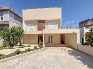 Casa · 300m² · 4 Quartos · 4 Vagas · Casa de Condomínio Para Venda E Aluguel Em Alphaville de 300.00 m² Com 4 Quartos, 1 Suite E 4 Garagen