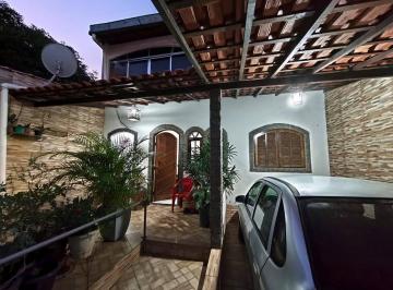Casa · 143m² · 5 Quartos · 1 Vaga · Casa Em Casa de Pedra, Volta Redonda/rj de 143 m² 5 Quartos À Venda por R$580.000