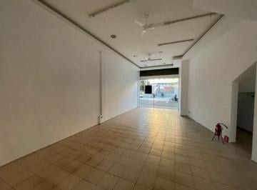 Comercial · 99m² · Salão Em Paraíso, Araçatuba/sp de 99 m² Para Locação R$2.500,00/mes