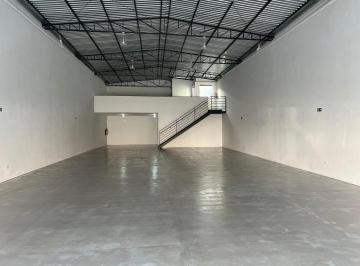 Comercial · 400m² · 3 Vagas · Loja Em Distrito Industrial, Marília/sp de 400 m² Para Locação R$6.000,00/mes