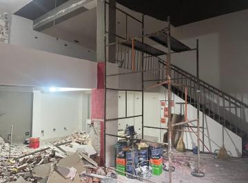 Comercial · 100m² · 3 Vagas · Imóvel Comercial Em Vitória, Londrina/pr de 100 m² Para Locação R$4.000,00/mes