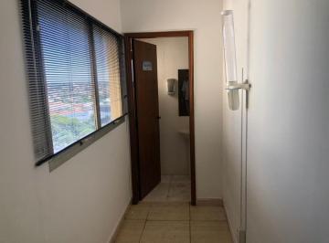 Comercial · 61m² · 1 Vaga · Sala Em Centro, Araçatuba/sp de 61 m² À Venda por R$200.000ou Para Locação R$1.250,00/mes