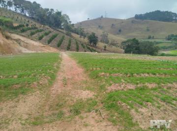 Rural · 3m² · 2 Quartos · 2 Vagas · Sítio Em Pião, Sapucaia/rj de 3 m² 2 Quartos À Venda por R$800.000