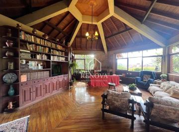 Casa · 320m² · 4 Quartos · 5 Vagas · Casa Em Iucas, Teresópolis/rj de 320 m² 4 Quartos À Venda por R$1.400.000