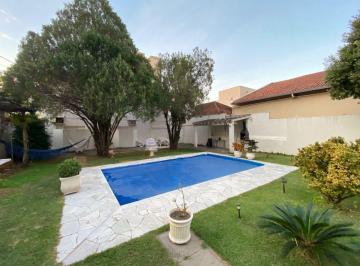 Casa · 238m² · 6 Quartos · 2 Vagas · Sobrado Em Centro, Araçatuba/sp de 238 m² 6 Quartos À Venda por R$1.400.000