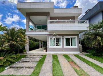 Casa · 318m² · 4 Quartos · 2 Vagas · Casa Em Cascata Do Imbuí, Teresópolis/rj de 318 m² 4 Quartos À Venda por R$1.200.000