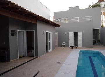 Casa · 184m² · 3 Quartos · 2 Vagas · Sobrado Em Jardim Nova Yorque, Araçatuba/sp de 184 m² 3 Quartos À Venda por R$890.000