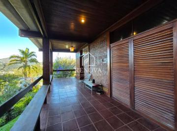 Casa · 202m² · 4 Quartos · 2 Vagas · Casa Em Iucas, Teresópolis/rj de 202 m² 4 Quartos À Venda por R$895.000