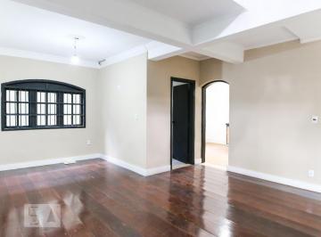 Casa · 256m² · 3 Quartos · 6 Vagas · Imoveis - No Jardim Das Indústrias