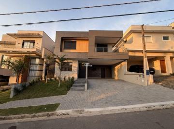 Casa · 230m² · 3 Quartos · 4 Vagas · Casa de Condomínio Para Venda Em Condomínio Portal Do Jequitibá de 230.00 m² Com 3 Quartos, 3 Suites
