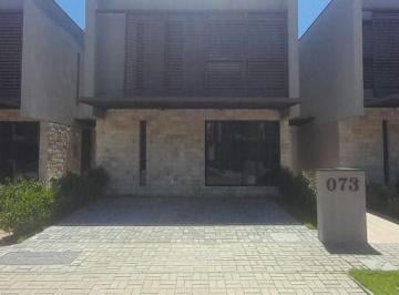 Casa · 177m² · 3 Quartos · 2 Vagas · Casa Em Intermares, Cabedelo/pb de 177 m² 3 Quartos À Venda por R$1
