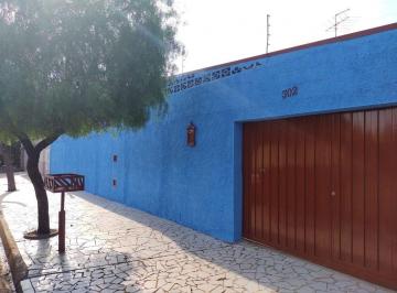 Casa · 200m² · 1 Quarto · 4 Vagas · Casa Em São José, Paulínia/sp de 200 m² 1 Quartos À Venda por R$650.000