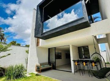 Casa · 144m² · 4 Quartos · 2 Vagas · Casa Em Timbu, Eusébio/ce de 144 m² 4 Quartos À Venda por R$809.900