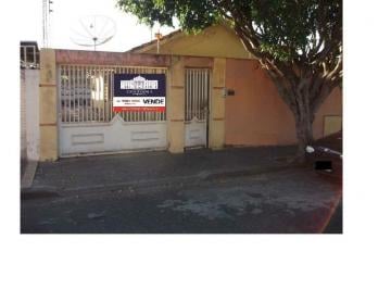Casa · 160m² · 3 Quartos · 4 Vagas · Casa Em Paraíso, Araçatuba/sp de 160 m² 3 Quartos À Venda por R$380.000