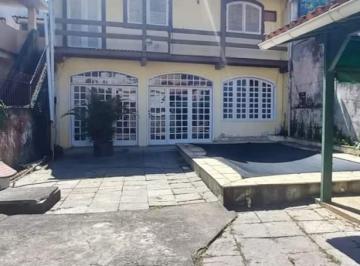 Casa · 112m² · 3 Quartos · 3 Vagas · Casa Em Centro, Mangaratiba/rj de 112 m² 3 Quartos À Venda por R$586.000