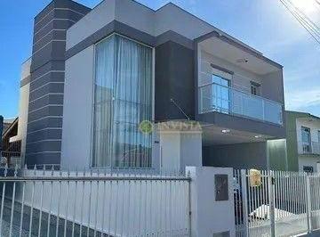 Casa · 220m² · 3 Quartos · 3 Vagas · Casa Em Praia Comprida, São José/sc de 220 m² 3 Quartos À Venda por R$1.490.000