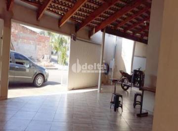 Casa · 67m² · 3 Quartos · 2 Vagas · Casa Residencial Padrão Em Uberlândia