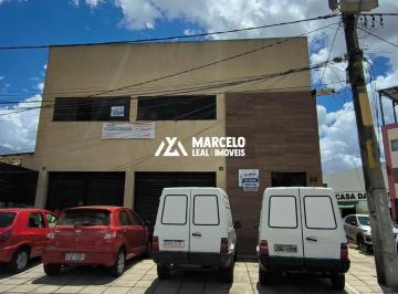 Comercial de 3 quartos, Vitória da Conquista · Imóvel Comercial Para Alugar Em Centro de 260.00 m² Com 3 Quartos E 2 Garagens