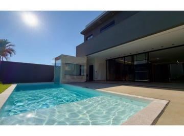 Casa · 435m² · 4 Quartos · 4 Vagas · Casa de Condomínio Para Venda Em Alphaville de 435.00 m² Com 4 Quartos, 4 Suites E 4 Garagens