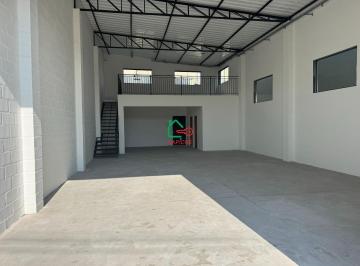 Comercial · 200m² · 3 Vagas · Galpão / Depósito / Armazém Para Alugar Em Santa Claudina de 200.00 m² Com 3 Garagens