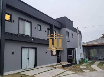 Casa · 230m² · 3 Quartos · 2 Vagas · Casa Em Jardim Jacinto, Jacareí/sp de 230 m² 3 Quartos À Venda por R$1.500.000