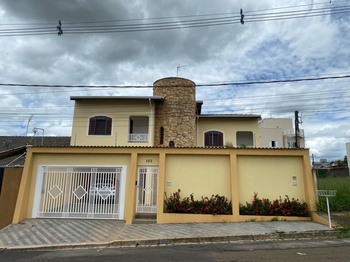 Captação de Casa a venda na Rua Pontes, Centro, Jaguariúna, SP