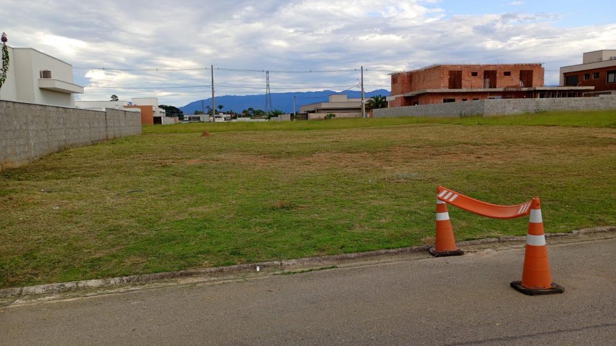 Foto - Pindamonhangaba - Alto do Cardoso