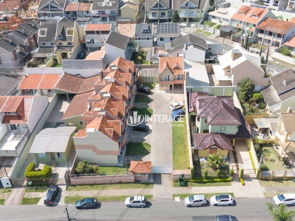 Sobrado Com 3 Quartos À Venda, 185 m² por R$749.000 - São Braz - Curitiba/pr