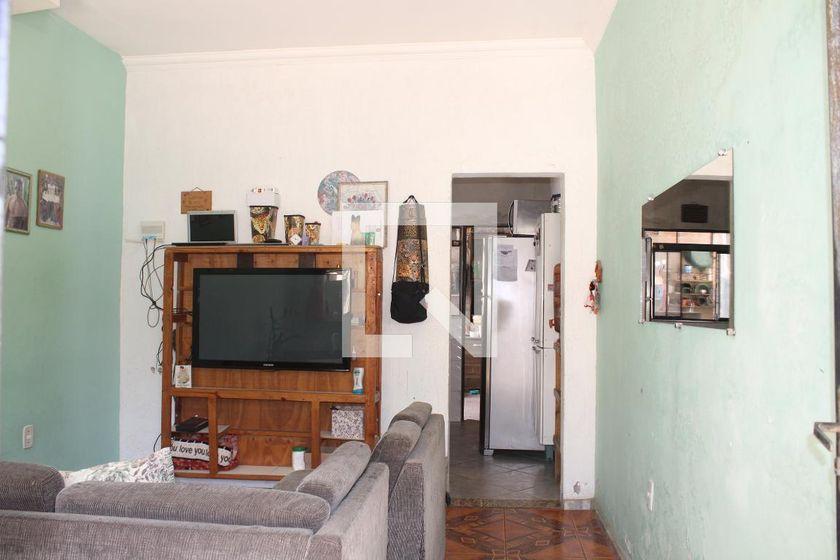 Casa À Venda - Oitis, 1 Quarto, 100 m² - Contagem