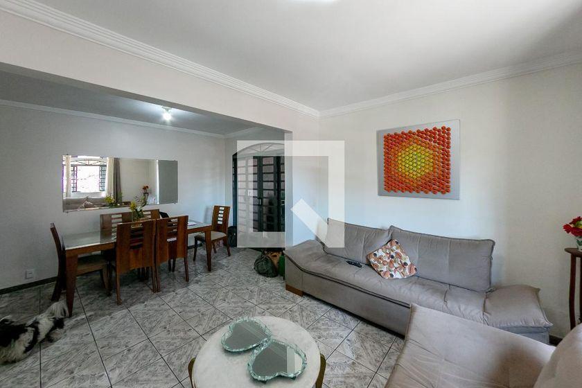 Casa À Venda - Inconfidentes, 3 Quartos, 240 m² - Contagem
