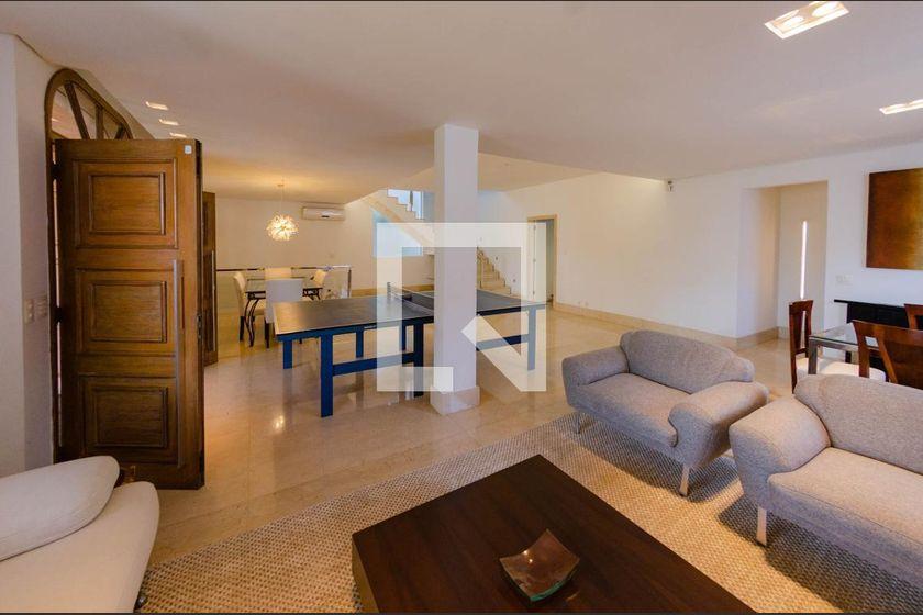 Casa À Venda - Santa Lúcia, 4 Quartos, 512 m² - Belo Horizonte