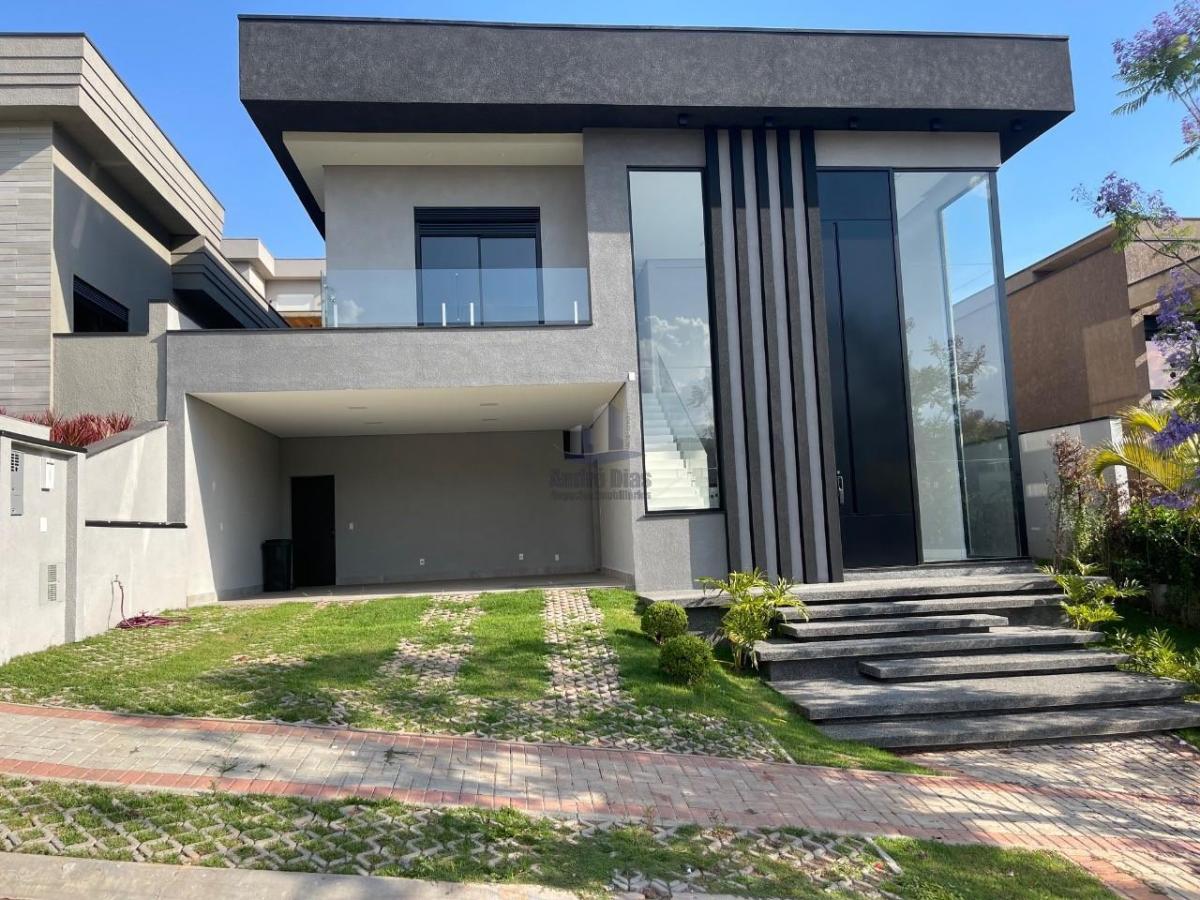 Casa de Luxo Em Condomínio - 4 Quartos, 4 Suítes, 3 Salas, 6 Banheiros, 4 Vagas - Santana de Parnaíb