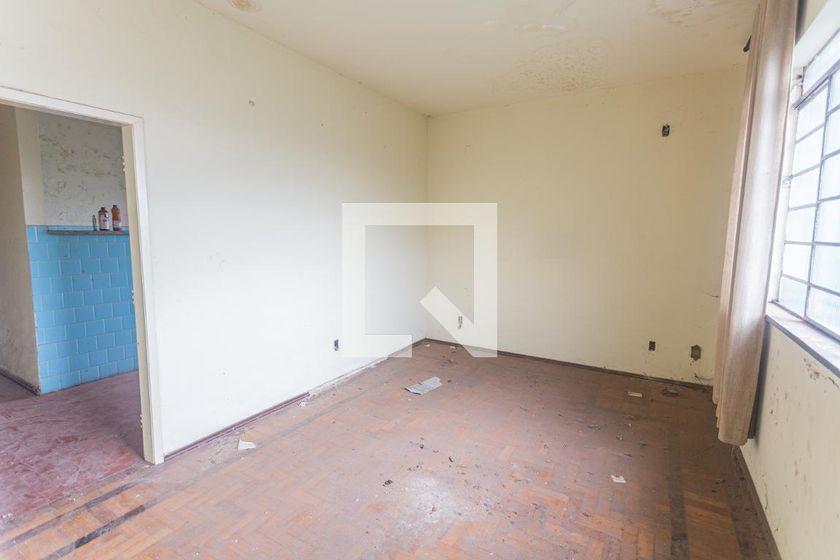 Casa À Venda - Sagrada Família, 3 Quartos, 400 m² - Belo Horizonte