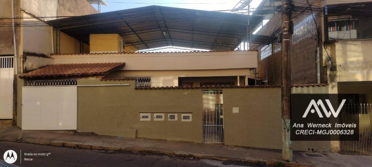 Casa Com 3 Dormitórios À Venda, 144 m² por R$300.000 - Bandeirantes - Juiz de Fora/mg