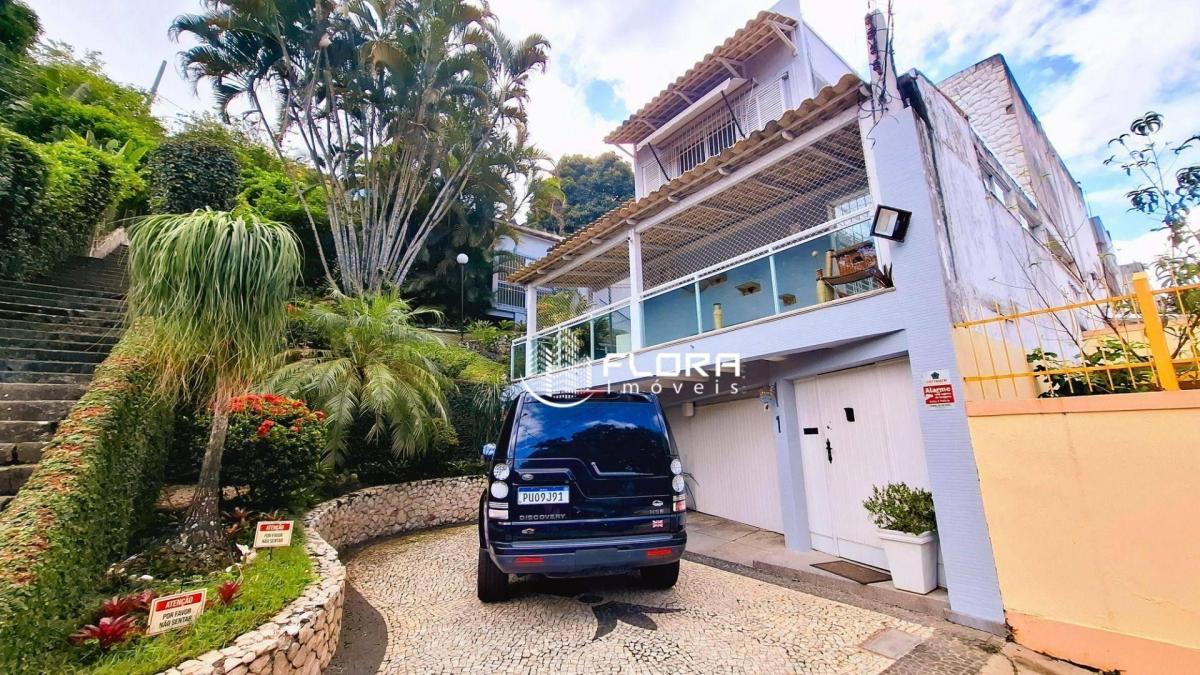 Casa Com 3 Dormitórios À Venda, 450 m² - São Francisco - Niterói/rj