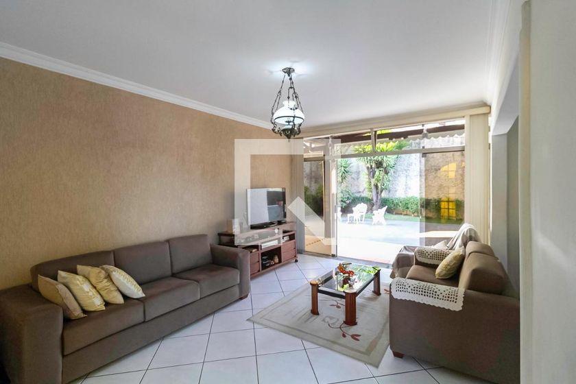 Casa À Venda - Caiçaras, 3 Quartos, 222 m² - Belo Horizonte