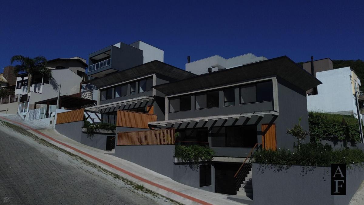 Casa de 3 Suítes Loteamento Panorâmico
